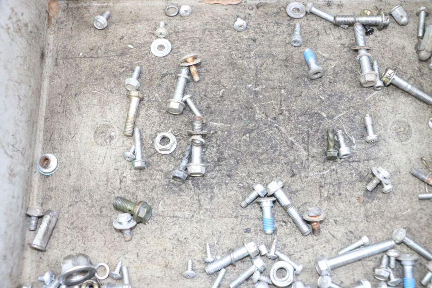 photo de ZAK SCHROEVEN EN BEVESTIGINGSMATERIAAL JM MOTORS OLDIES GT 4T 50 (2018 - 2025) - Detail van het onderdeel