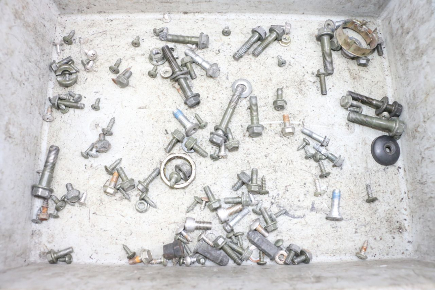 photo de ZAK SCHROEVEN EN BEVESTIGINGSMATERIAAL JM MOTORS OLDIES GT 4T 50 (2018 - 2025) - Hoofdaanzicht