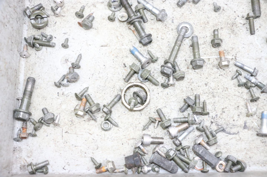 photo de ZAK SCHROEVEN EN BEVESTIGINGSMATERIAAL JM MOTORS OLDIES GT 4T 50 (2018 - 2025) - Andere kijkhoek