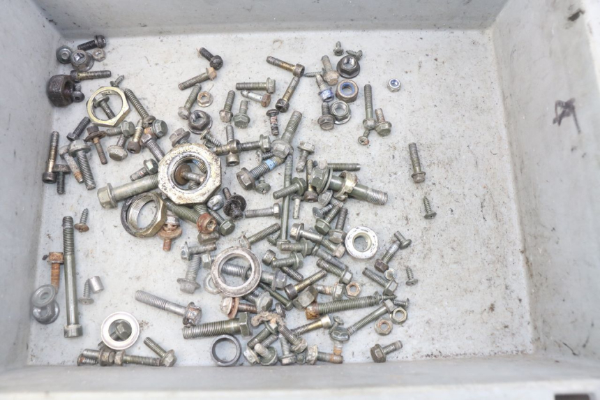 photo de ZAK SCHROEVEN EN BEVESTIGINGSMATERIAAL NECO ONE 2T 50 (2011 - 2020) - Hoofdaanzicht