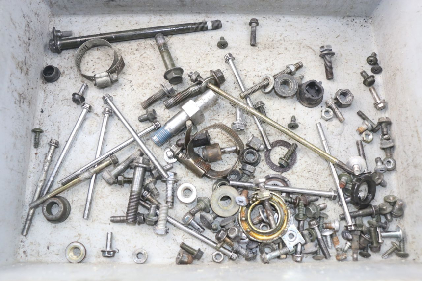 photo de ZAK SCHROEVEN EN BEVESTIGINGSMATERIAAL SYM ORBIT 2 4T 50 (2008 - 2017) - Hoofdaanzicht