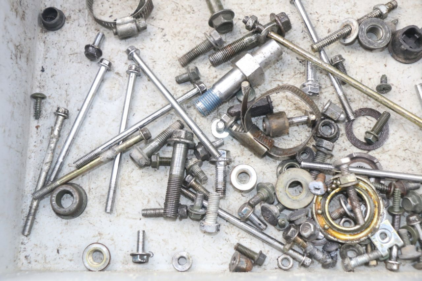 photo de ZAK SCHROEVEN EN BEVESTIGINGSMATERIAAL SYM ORBIT 2 4T 50 (2008 - 2017) - Zoom op gebruiksstaat