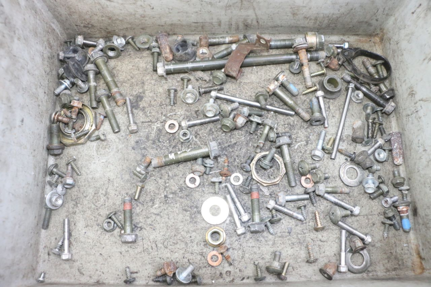 photo de ZAK SCHROEVEN EN BEVESTIGINGSMATERIAAL SYM ORBIT 2 4T 50 (2008 - 2017) - Hoofdaanzicht