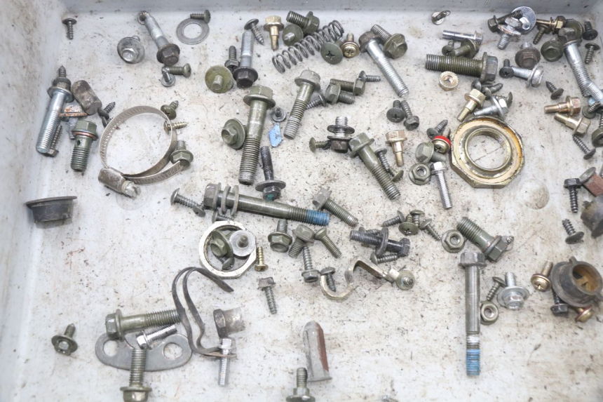 photo de ZAK SCHROEVEN EN BEVESTIGINGSMATERIAAL SYM ORBIT III 3 4T 50 (2021 - 2025) - Detail van het onderdeel