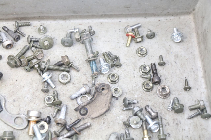 photo de ZAK SCHROEVEN EN BEVESTIGINGSMATERIAAL SYM ORBIT III 3 4T 50 (2018 - 2021) - Andere kijkhoek