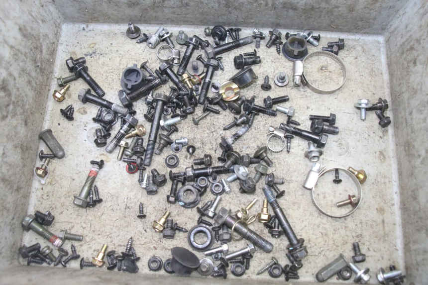 photo de ZAK SCHROEVEN EN BEVESTIGINGSMATERIAAL SYM ORBIT III 3 4T 50 (2021 - 2025) - Hoofdaanzicht