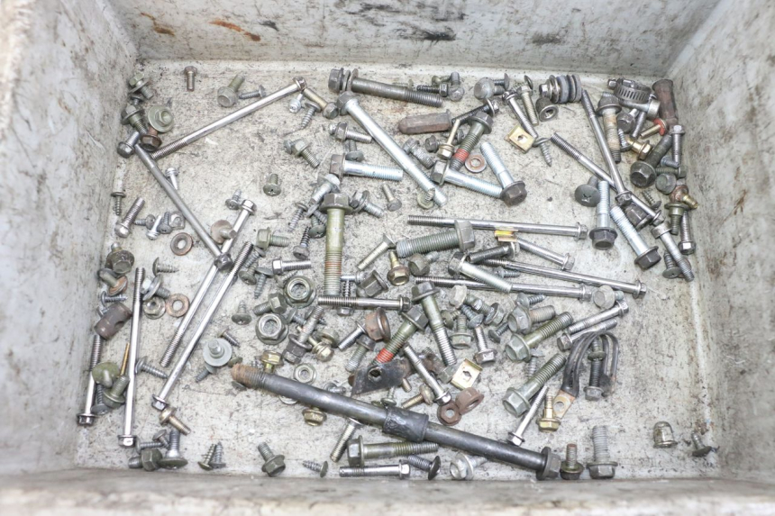 photo de ZAK SCHROEVEN EN BEVESTIGINGSMATERIAAL SYM ORBIT III 3 4T 50 (2021 - 2025) - Hoofdaanzicht