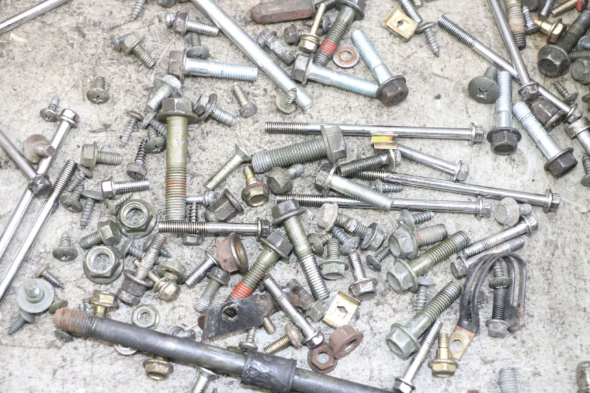 photo de ZAK SCHROEVEN EN BEVESTIGINGSMATERIAAL SYM ORBIT III 3 4T 50 (2021 - 2025) - Detail van het onderdeel