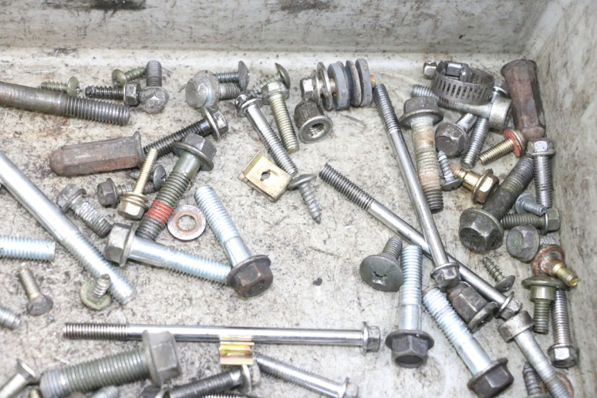 photo de ZAK SCHROEVEN EN BEVESTIGINGSMATERIAAL SYM ORBIT III 3 4T 50 (2021 - 2025) - Overzicht