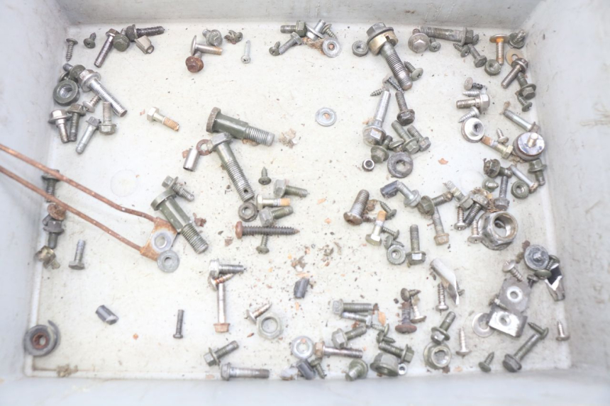 photo de ZAK SCHROEVEN EN BEVESTIGINGSMATERIAAL TNT MOTOR OTTO 2T 50 (2012 - 2018) - Hoofdaanzicht