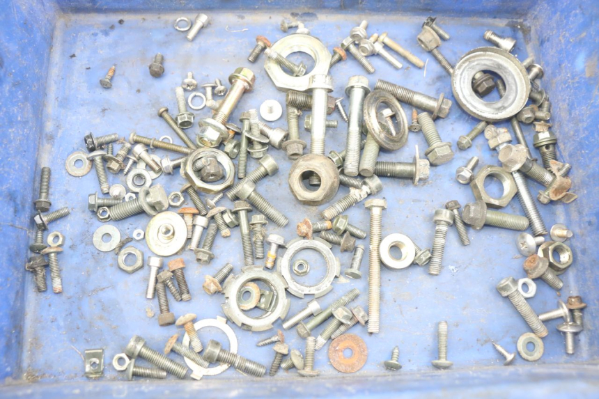 photo de ZAK SCHROEVEN EN BEVESTIGINGSMATERIAAL TNT MOTOR OTTO 2T 50 (2012 - 2018) - Detail van het onderdeel