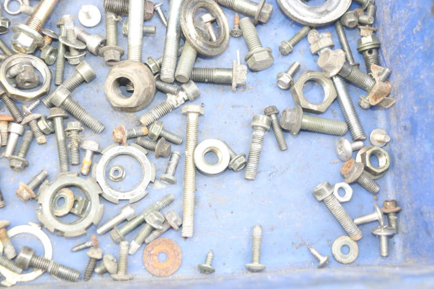 photo de ZAK SCHROEVEN EN BEVESTIGINGSMATERIAAL TNT MOTOR OTTO 2T 50 (2012 - 2018) - Zoom op gebruiksstaat