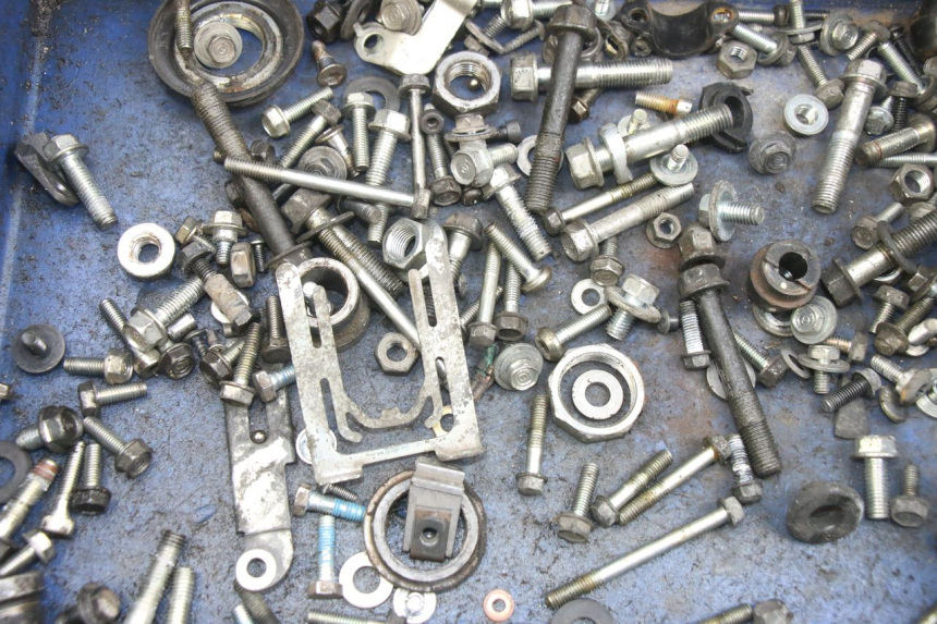 photo de ZAK SCHROEVEN EN BEVESTIGINGSMATERIAAL HONDA PCX (JF28) 125 (2009 - 2011) - Detail van het onderdeel