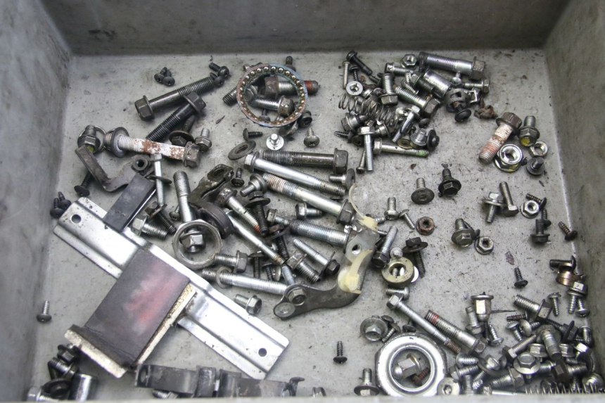 photo de ZAK SCHROEVEN EN BEVESTIGINGSMATERIAAL HONDA PES PS I 125 (2006 - 2012) - Hoofdaanzicht