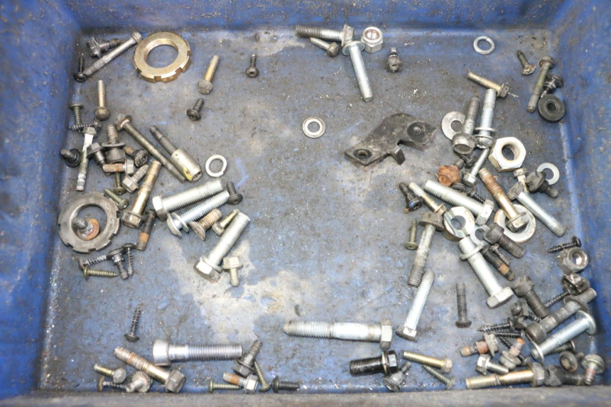 photo de ZAK SCHROEVEN EN BEVESTIGINGSMATERIAAL PEUGEOT CITYSTAR 50 (2013 - 2017) - Hoofdaanzicht