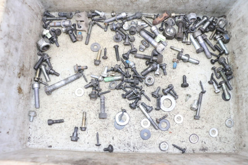 photo de ZAK SCHROEVEN EN BEVESTIGINGSMATERIAAL PEUGEOT CITYSTAR 50 (2013 - 2017) - Hoofdaanzicht