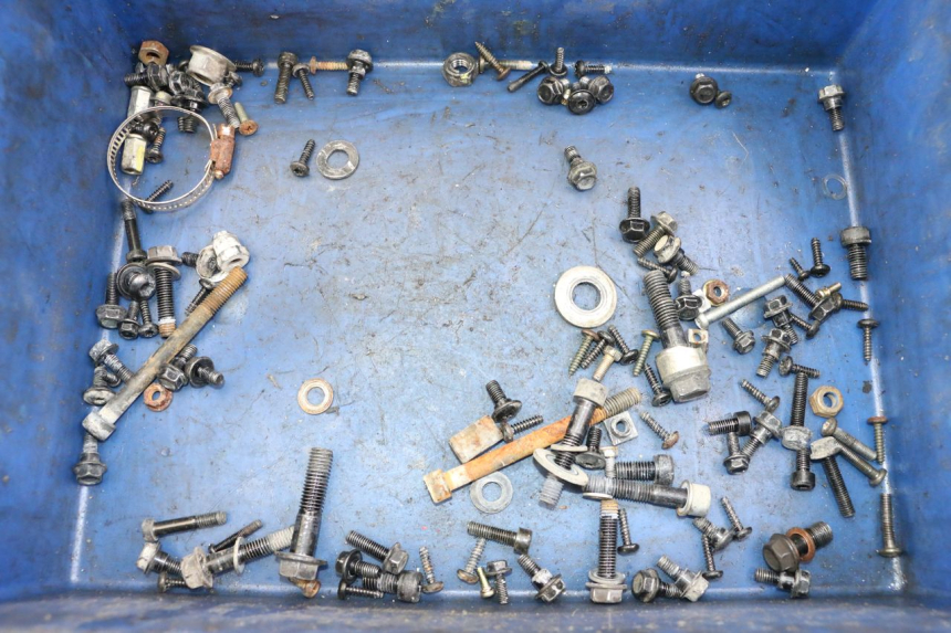 photo de ZAK SCHROEVEN EN BEVESTIGINGSMATERIAAL PEUGEOT KISBEE 4T 50 (2018 - 2022) - Hoofdaanzicht