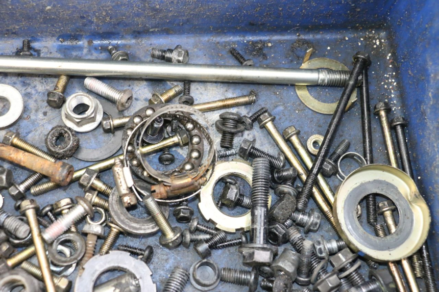 photo de ZAK SCHROEVEN EN BEVESTIGINGSMATERIAAL PEUGEOT KISBEE 4T 50 (2018 - 2022) - Andere kijkhoek