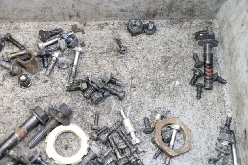 photo de ZAK SCHROEVEN EN BEVESTIGINGSMATERIAAL PEUGEOT KISBEE 4T 50 (2010 - 2017) - Andere kijkhoek