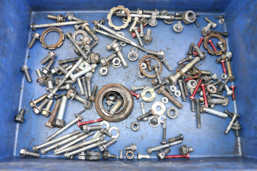 photo de ZAK SCHROEVEN EN BEVESTIGINGSMATERIAAL PEUGEOT TKR TREKKER FURIOUS 50 (2005 - 2014) - Hoofdaanzicht