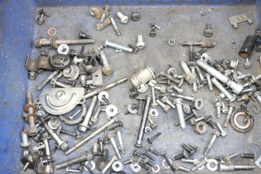 photo de ZAK SCHROEVEN EN BEVESTIGINGSMATERIAAL PIAGGIO LIBERTY IGET 4T 50 (2021 - 2025) - Detail van het onderdeel