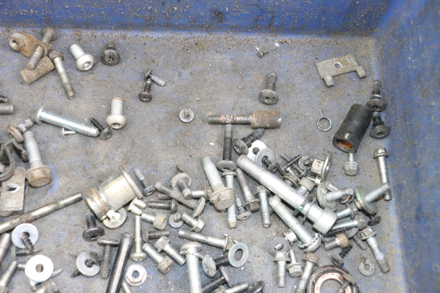 photo de ZAK SCHROEVEN EN BEVESTIGINGSMATERIAAL PIAGGIO LIBERTY IGET 4T 50 (2021 - 2025) - Andere kijkhoek