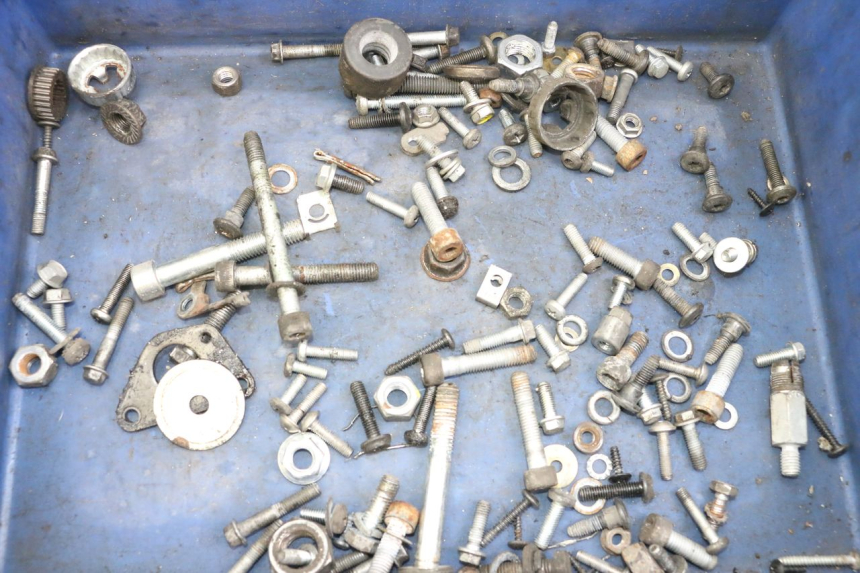 photo de ZAK SCHROEVEN EN BEVESTIGINGSMATERIAAL PIAGGIO VESPA S 2T 50 (2007 - 2014) - Detail van het onderdeel