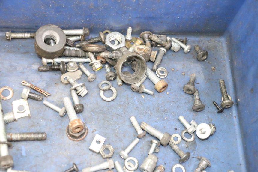 photo de ZAK SCHROEVEN EN BEVESTIGINGSMATERIAAL PIAGGIO VESPA S 2T 50 (2007 - 2014) - Zoom op gebruiksstaat