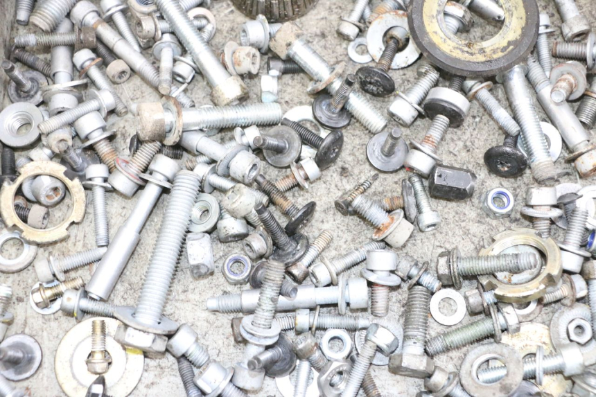 photo de ZAK SCHROEVEN EN BEVESTIGINGSMATERIAAL LIGIER PULSE 3 1 (2014 - 2020) - Andere kijkhoek