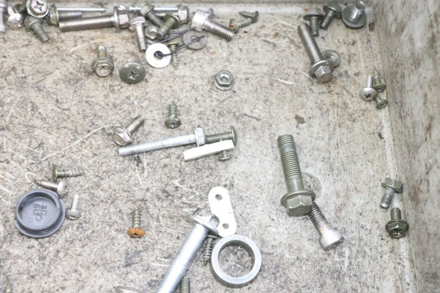 photo de ZAK SCHROEVEN EN BEVESTIGINGSMATERIAAL EFUN PUSA 1 - Detail van het onderdeel