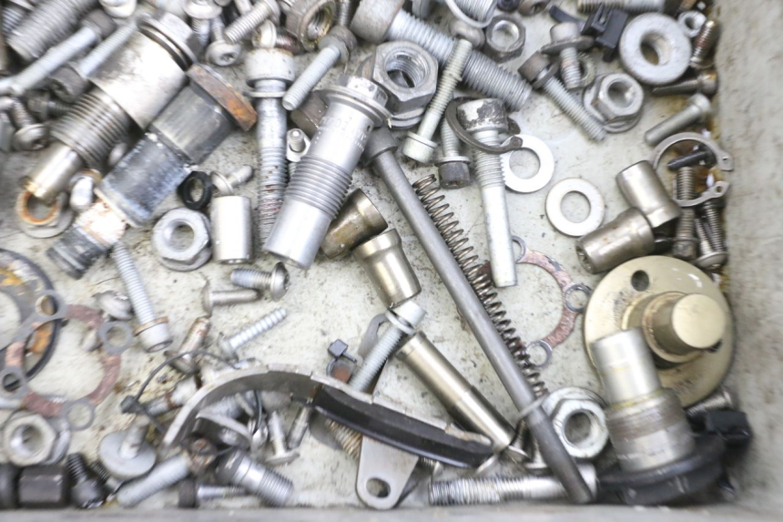 photo de ZAK SCHROEVEN EN BEVESTIGINGSMATERIAAL BMW R RT ABS 1200 (2010 - 2014) - Detail van het onderdeel