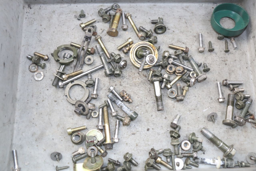 photo de ZAK SCHROEVEN EN BEVESTIGINGSMATERIAAL RIDE RACE 2T 50 (2012 - 2017) - Detail van het onderdeel