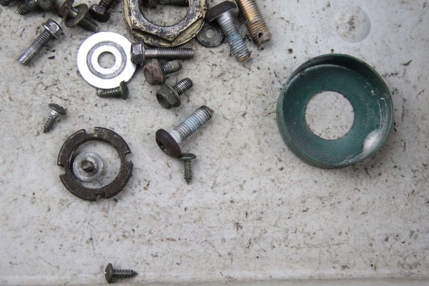 photo de ZAK SCHROEVEN EN BEVESTIGINGSMATERIAAL RIDE RACE 2T 50 (2012 - 2017) - Zoom op gebruiksstaat