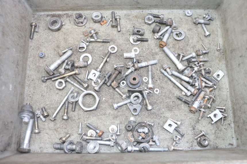 photo de ZAK SCHROEVEN EN BEVESTIGINGSMATERIAAL APRILIA RALLY AC 50 (1995 - 2004) - Hoofdaanzicht