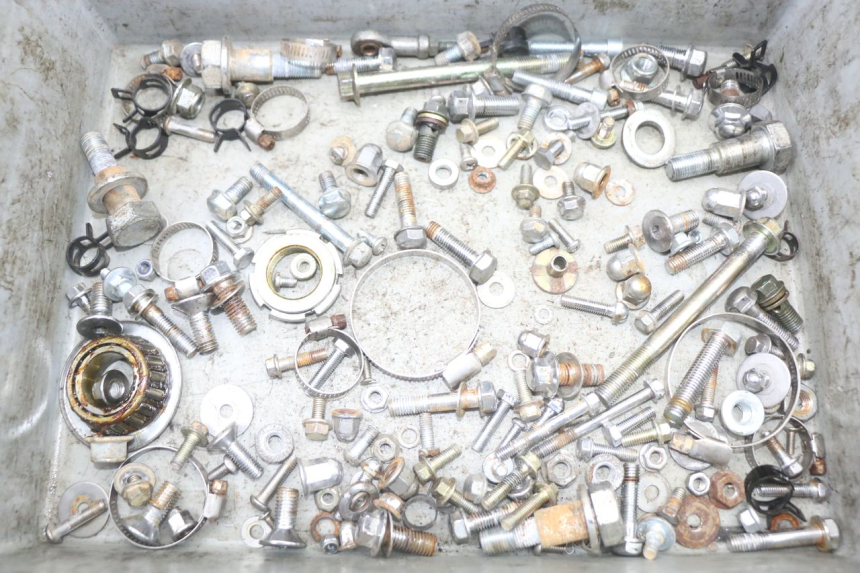 photo de ZAK SCHROEVEN EN BEVESTIGINGSMATERIAAL REGAL RAPTOR SPYDER 125 (2010 - 2018) - Hoofdaanzicht