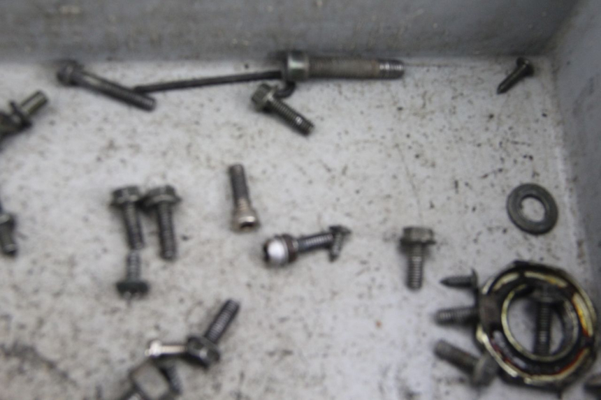 photo de ZAK SCHROEVEN EN BEVESTIGINGSMATERIAAL TNT MOTOR ROMA 10' 2T 50 (2011 - 2018) - Andere kijkhoek