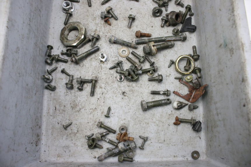 photo de ZAK SCHROEVEN EN BEVESTIGINGSMATERIAAL TNT MOTOR ROMA 10' 2T 50 (2011 - 2018) - Zoom op gebruiksstaat