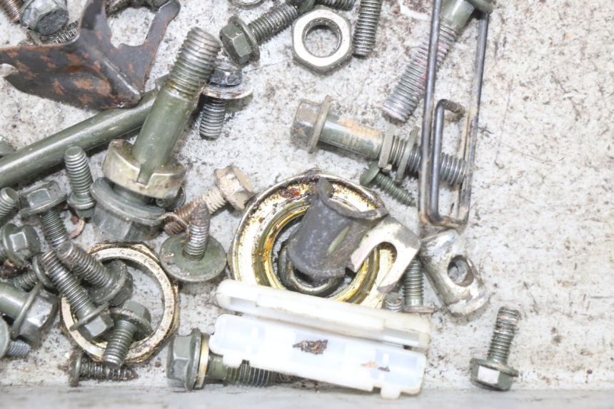 photo de ZAK SCHROEVEN EN BEVESTIGINGSMATERIAAL TNT MOTOR ROMA 10' 2T 50 (2011 - 2018) - Technische close-up