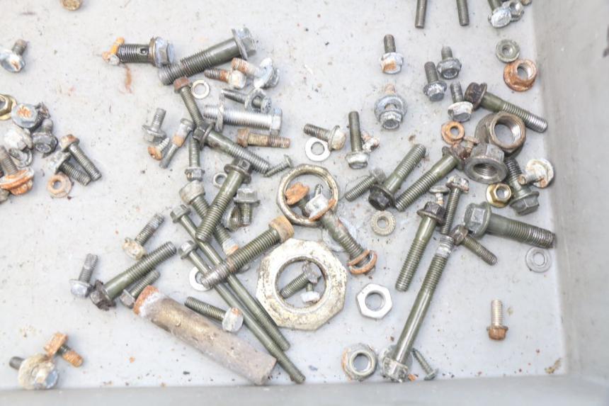 photo de ZAK SCHROEVEN EN BEVESTIGINGSMATERIAAL TNT MOTOR ROMA 10' 4T 50 (2007 - 2018) - Zoom op gebruiksstaat