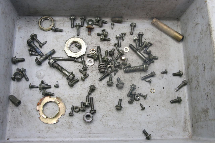 photo de ZAK SCHROEVEN EN BEVESTIGINGSMATERIAAL TNT MOTOR ROMA 10' 4T 50 (2019 - 2022) - Hoofdaanzicht