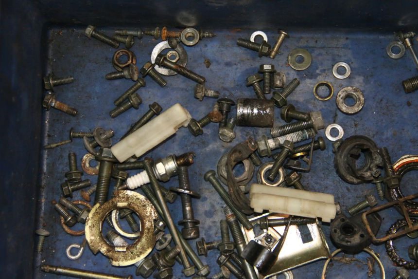 photo de ZAK SCHROEVEN EN BEVESTIGINGSMATERIAAL TNT MOTOR ROMA 10' 4T 50 (2019 - 2022) - Detail van het onderdeel