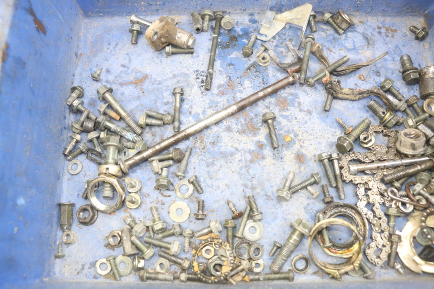 photo de ZAK SCHROEVEN EN BEVESTIGINGSMATERIAAL TNT MOTOR ROMA 10' 4T 50 (2019 - 2022) - Andere kijkhoek