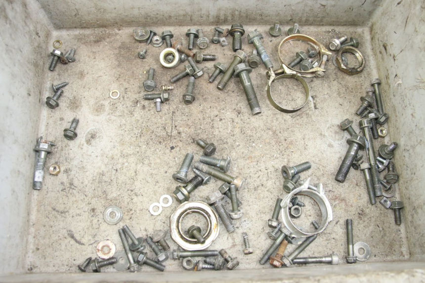 photo de ZAK SCHROEVEN EN BEVESTIGINGSMATERIAAL TNT MOTOR ROMA 10' 4T 50 (2007 - 2018) - Hoofdaanzicht