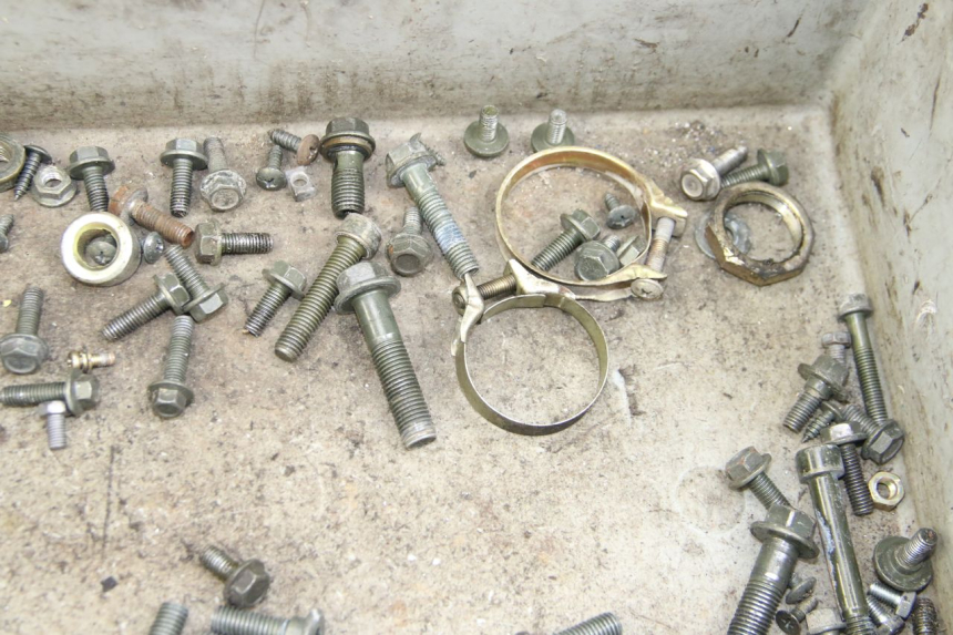 photo de ZAK SCHROEVEN EN BEVESTIGINGSMATERIAAL TNT MOTOR ROMA 10' 4T 50 (2007 - 2018) - Zoom op gebruiksstaat