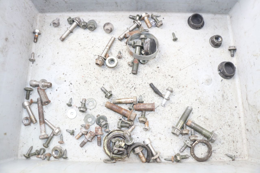 photo de ZAK SCHROEVEN EN BEVESTIGINGSMATERIAAL TURBHO RP 50 (2018 - 2022) - Hoofdaanzicht