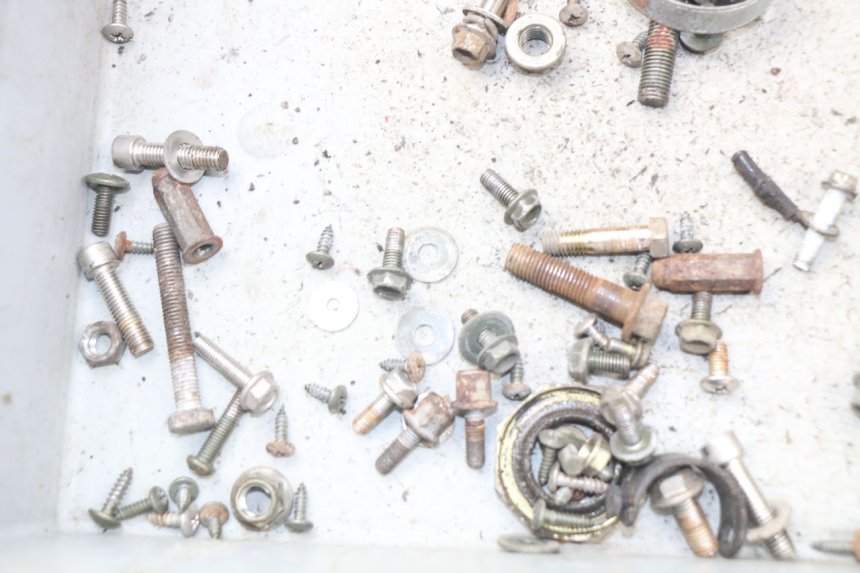 photo de ZAK SCHROEVEN EN BEVESTIGINGSMATERIAAL TURBHO RP 50 (2018 - 2022) - Zoom op gebruiksstaat