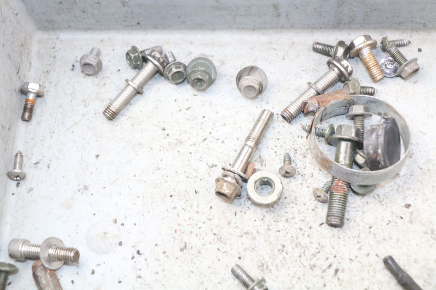 photo de ZAK SCHROEVEN EN BEVESTIGINGSMATERIAAL TURBHO RP 50 (2018 - 2022) - Andere kijkhoek