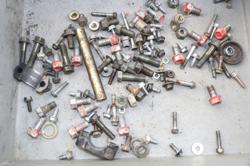 photo de ZAK SCHROEVEN EN BEVESTIGINGSMATERIAAL ADLY RS SUPERSONIC 50 (2005 - 2010) - Detail van het onderdeel