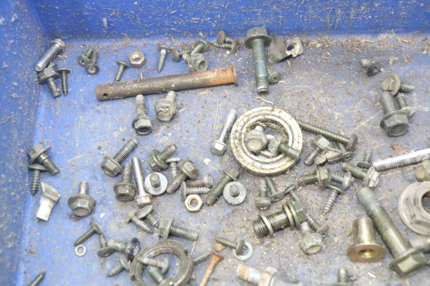 photo de ZAK SCHROEVEN EN BEVESTIGINGSMATERIAAL KEEWAY RY6 2T 50 (2011 - 2019) - Andere kijkhoek