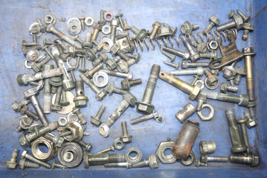 photo de ZAK SCHROEVEN EN BEVESTIGINGSMATERIAAL KEEWAY RY6 2T 50 (2011 - 2019) - Hoofdaanzicht